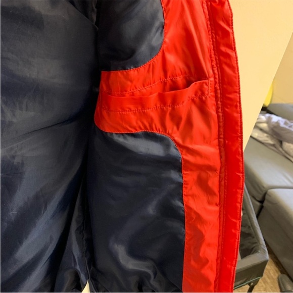 Adidas Puffer Vest - Picture 3 of 7